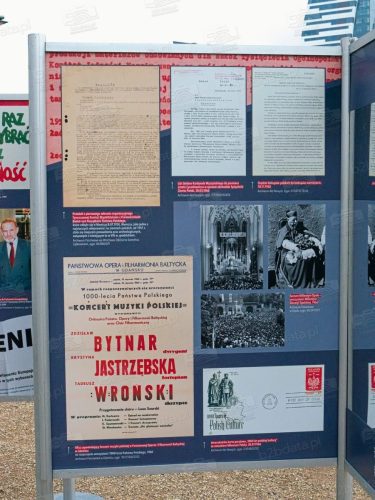 Tysiąc lat w plenerze. Archiwalne skarby wśród barokowych ogrodów