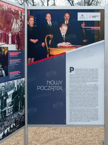 Tysiąc lat w plenerze. Archiwalne skarby wśród barokowych ogrodów