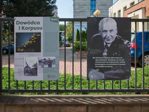 „Baca na murze IPN. Rzeszów oddaje hołd generałowi Maczkowi